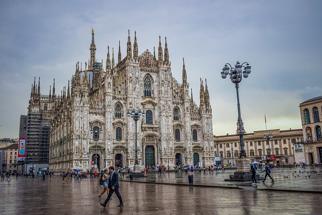 Milan or Paris: Which should you visit?